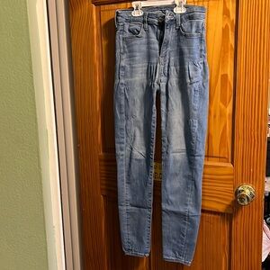 Women’s size 4 reg light blue stretch jegging by American Eagle Outfitters